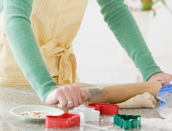 SUSAN STAYS HOME AND BAKES COOKIES